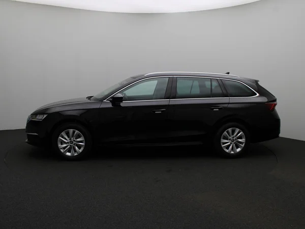 SKODA Octavia Combi (2025) — foto 18 van 23