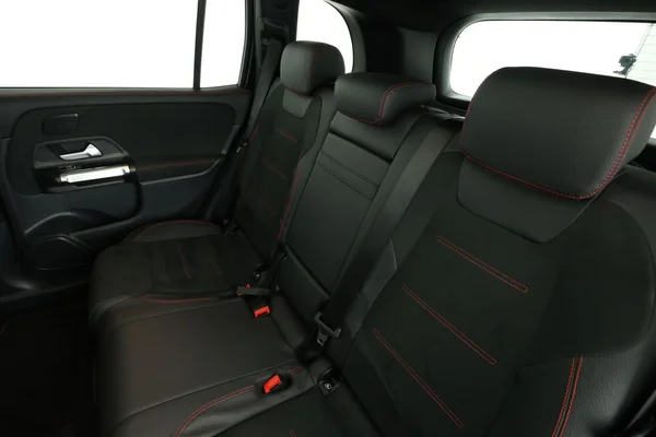 Mercedes-Benz GLB-Klasse (2025) — foto 5 van 16