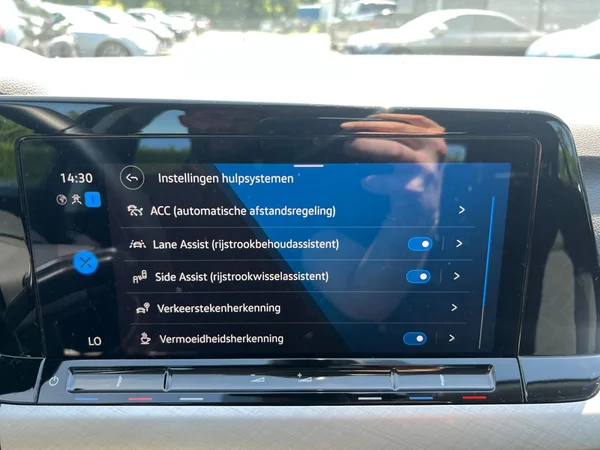 VOLKSWAGEN Golf VIII SW (2022) — foto 17 van 24