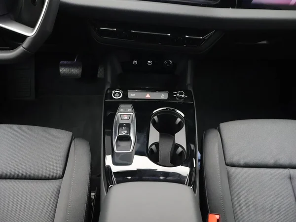 Audi A6 Avant e-tron (2026) — foto 10 van 33
