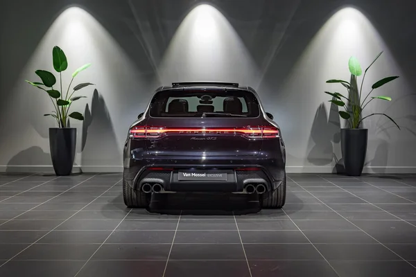 Porsche Macan (2024) — foto 40 van 44