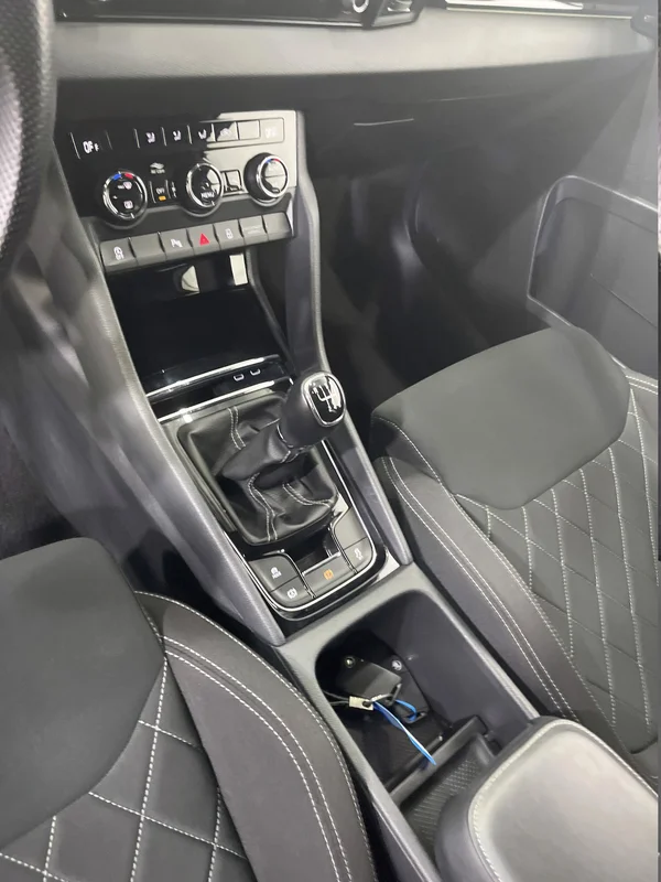 Skoda Karoq (2022) — foto 40 van 49