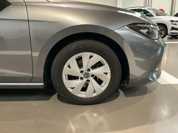 VOLKSWAGEN Passat SW (2024) — foto 17 van 24