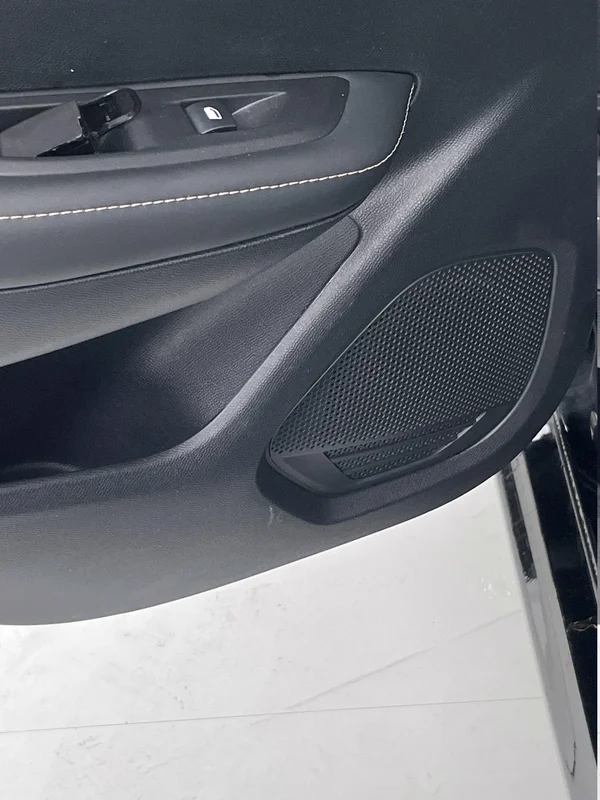 Peugeot E-208 (2025) — foto 71 van 74