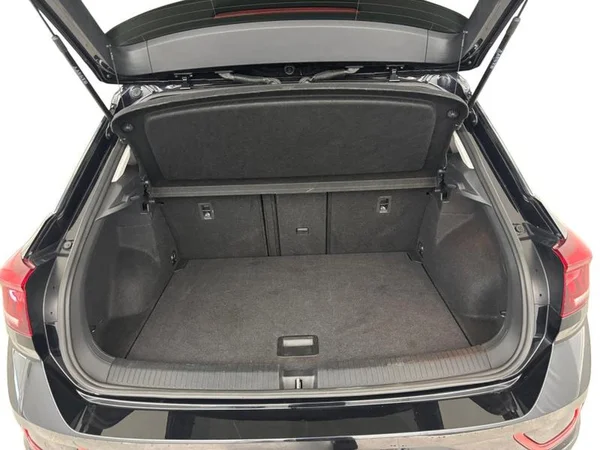 VOLKSWAGEN T-Roc (2024) — foto 21 van 28