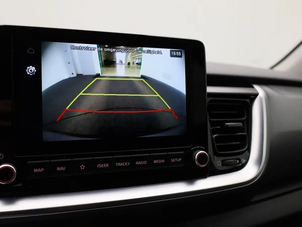 Kia Stonic (2021) — foto 19 van 35