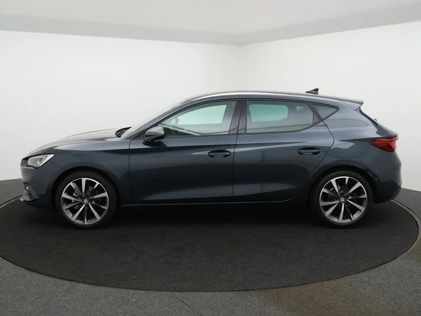 SEAT Leon (2024) — foto 4 van 21