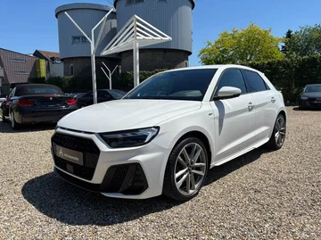 Audi A1 86ba1bb4-13e8-48b0-a3ab-fee7c6d3a93e