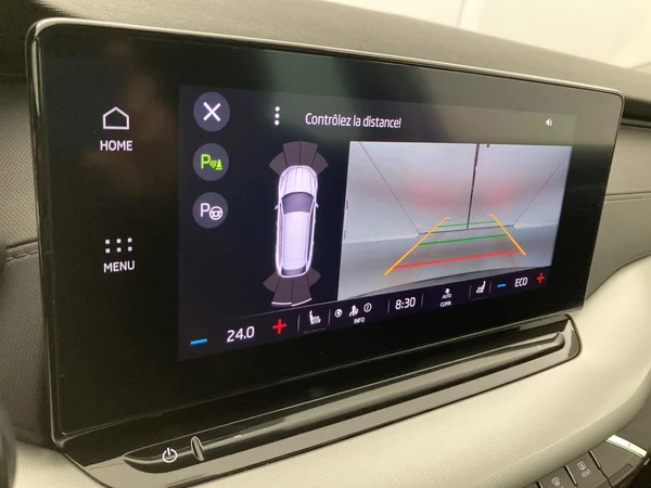 SKODA Octavia Combi PHEV (2022) — foto 27 van 36