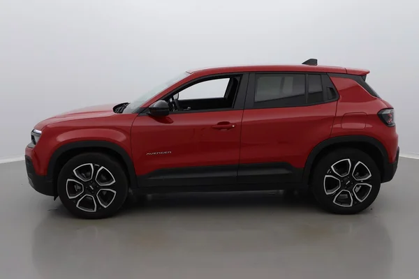 Jeep E-Avenger (2023) — foto 12 van 44