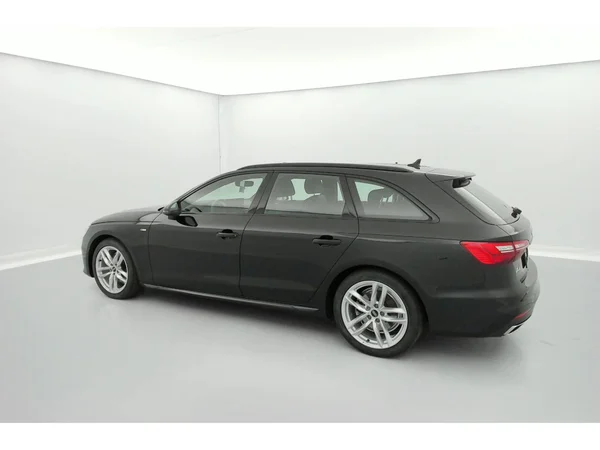 AUDI A4 Avant (2023) — foto 26 van 36