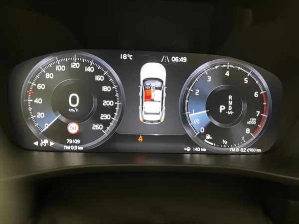 Volvo XC40 (2021) — foto 6 van 17