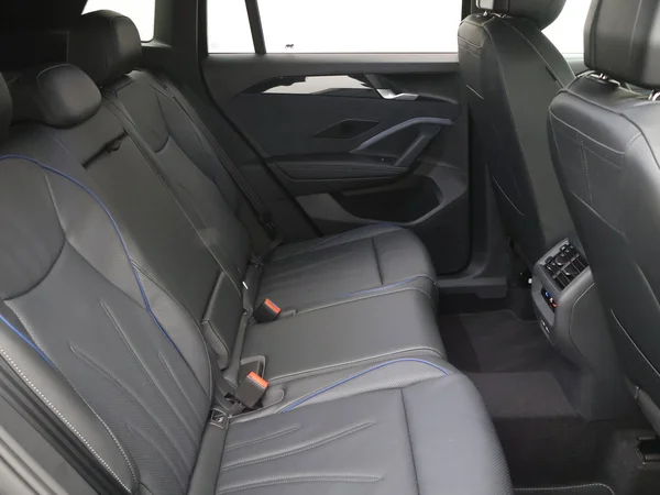 VOLKSWAGEN Tiguan (2026) — foto 24 van 24