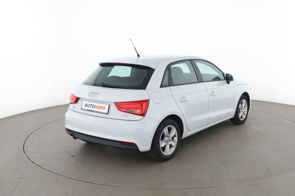 Audi A1 (2017) — foto 12 van 16