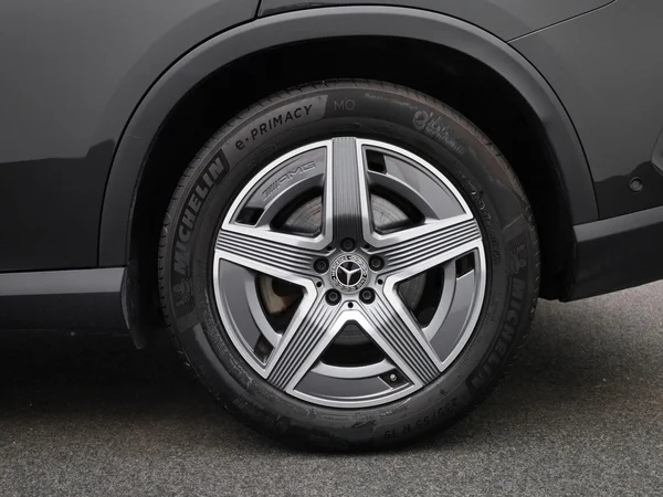 Mercedes-Benz GLC (2025) — foto 4 van 49