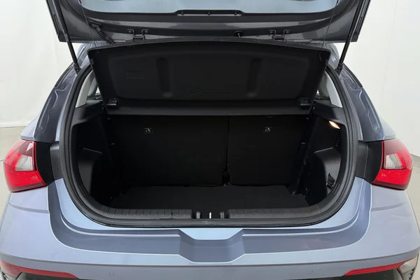 Hyundai i20 (2025) — foto 13 van 17