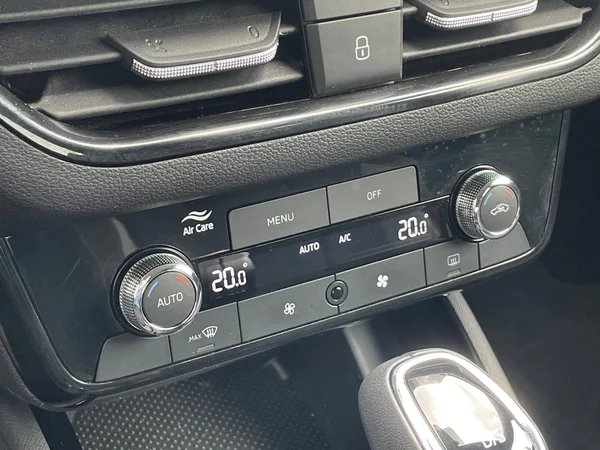 SKODA Kamiq (2025) — foto 9 van 24