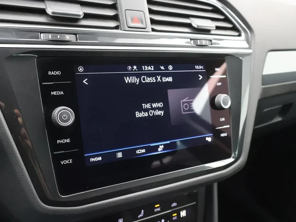 Volkswagen Tiguan (2022) — foto 11 van 25