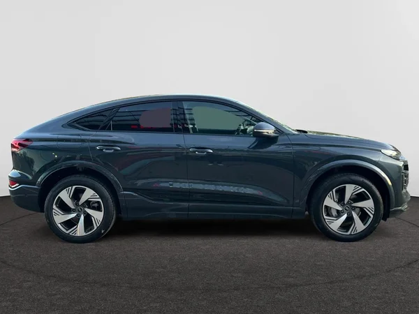AUDI Q6 Sportback e-tron (2026) — foto 10 van 20