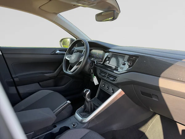 VOLKSWAGEN Taigo (2023) — foto 3 van 16