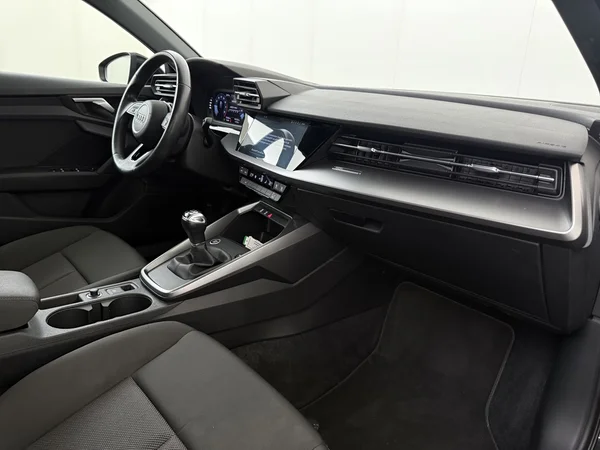AUDI A3 (2023) — foto 3 van 26