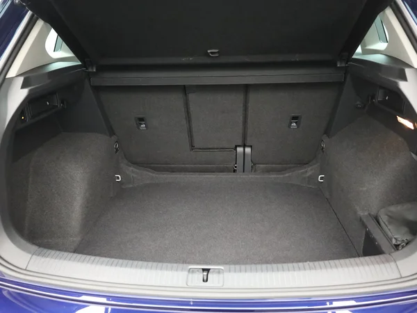 VOLKSWAGEN Tiguan (2020) — foto 23 van 25