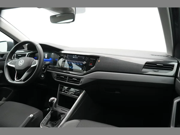 VOLKSWAGEN Polo (2024) — foto 21 van 26