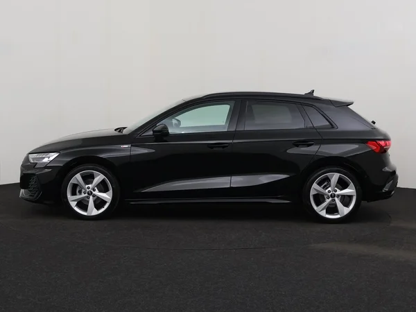 AUDI A3 Sportback (2025) — foto 13 van 18