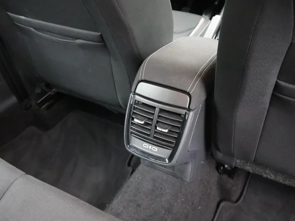 SKODA Kamiq (2024) — foto 14 van 26