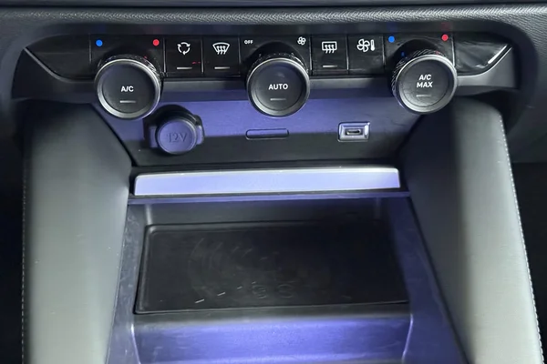 Citroen C5 X PHEV (2023) — foto 11 van 29