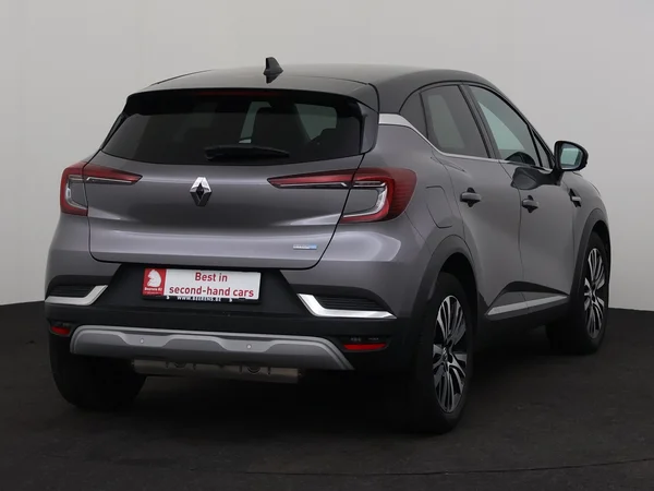 RENAULT Captur (2022) — foto 23 van 29