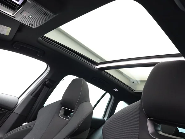 SKODA Octavia Combi PHEV (2022) — foto 16 van 23