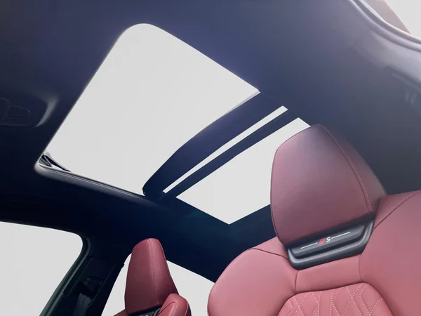 AUDI SQ6 Sportback e-tron (2025) — foto 4 van 24