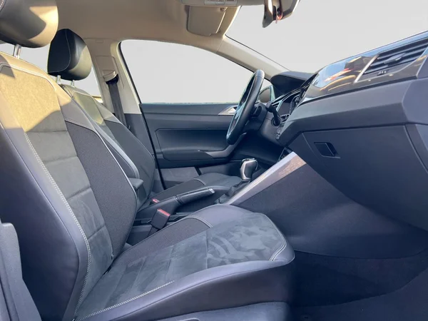 VOLKSWAGEN Polo (2022) — foto 3 van 18