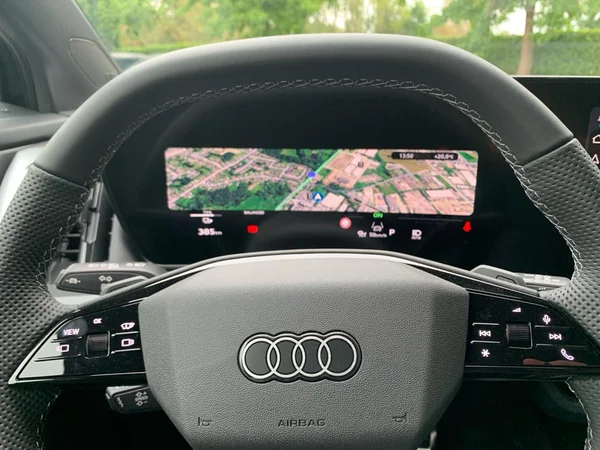AUDI Q4 e-tron (2026) — foto 16 van 18