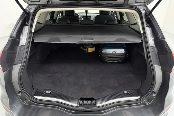 Ford Mondeo Clipper Hybrid (2020) — foto 7 van 36