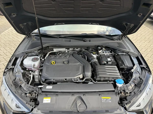 AUDI A3 Sportback (2023) — foto 15 van 24
