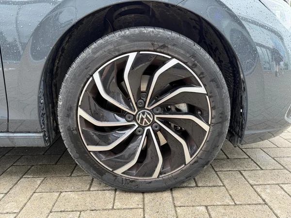 VOLKSWAGEN Golf VIII (2024) — foto 17 van 24