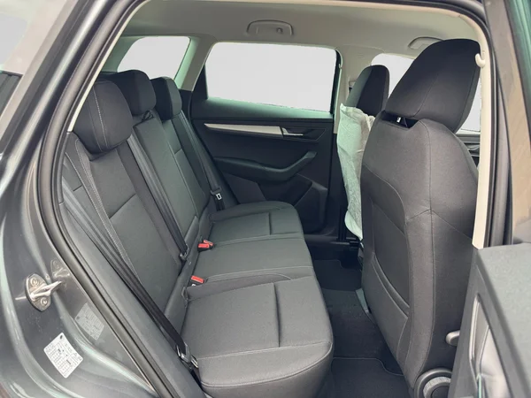 SKODA Karoq (2025) — foto 8 van 22