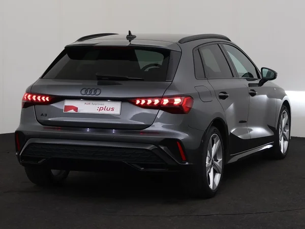 AUDI A3 Sportback (2025) — foto 9 van 18