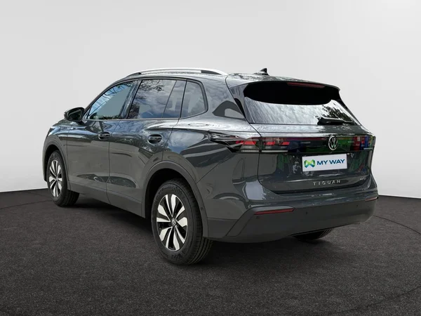 VOLKSWAGEN Tiguan (2026) — foto 18 van 24