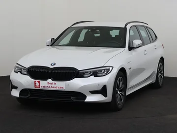 BMW 320 (2022)