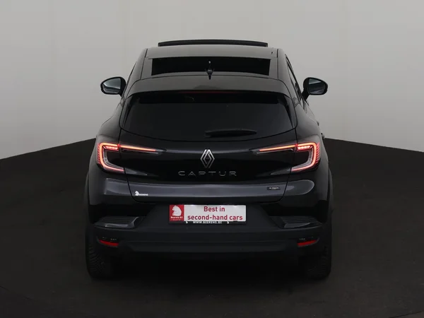RENAULT Captur (2024) — foto 25 van 28