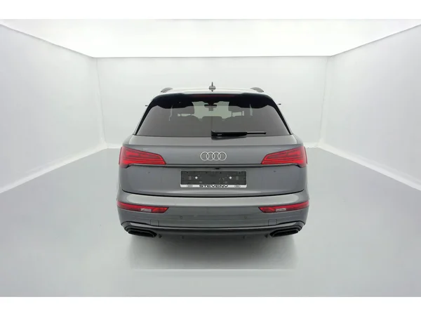 AUDI Q5 (2022) — foto 2 van 36