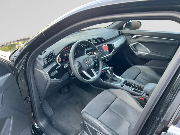 AUDI Q3 Sportback (2025) — foto 4 van 24