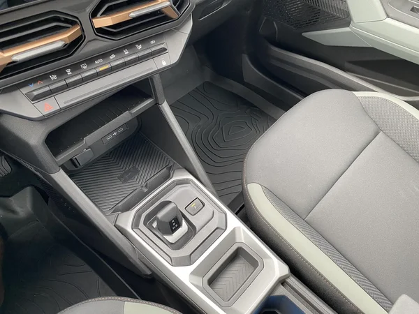 Dacia Duster (2026) — foto 2 van 20