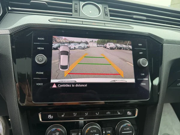 VOLKSWAGEN Arteon (2019) — foto 19 van 21