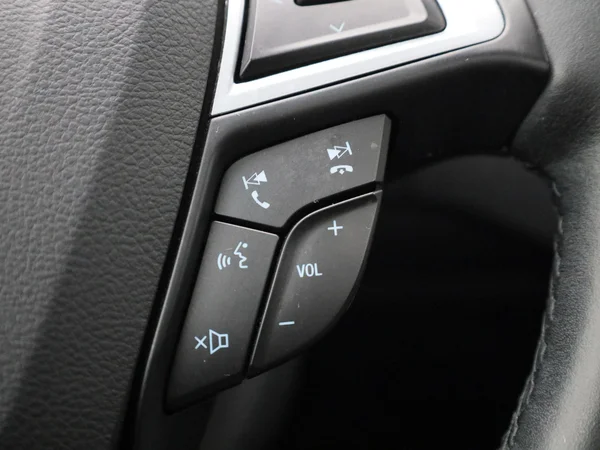 Ford S-Max (2020) — foto 17 van 42
