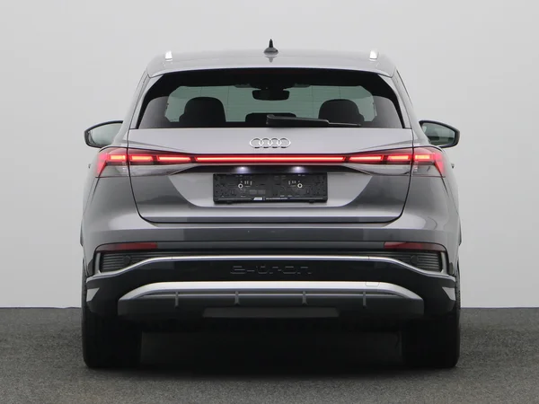 AUDI Q4 e-tron (2025) — foto 4 van 25