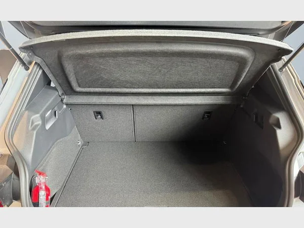 Cupra Born (2025) — foto 20 van 29